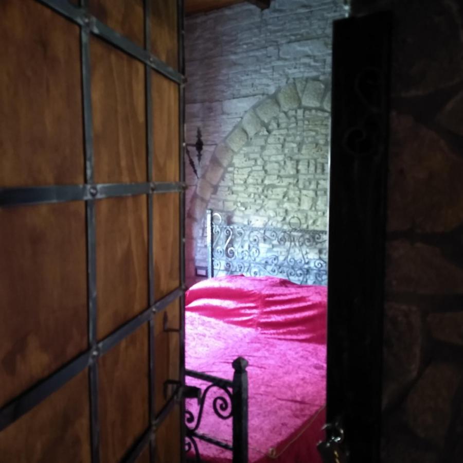 Ferienwohnung Castle House Cremona Exterior foto